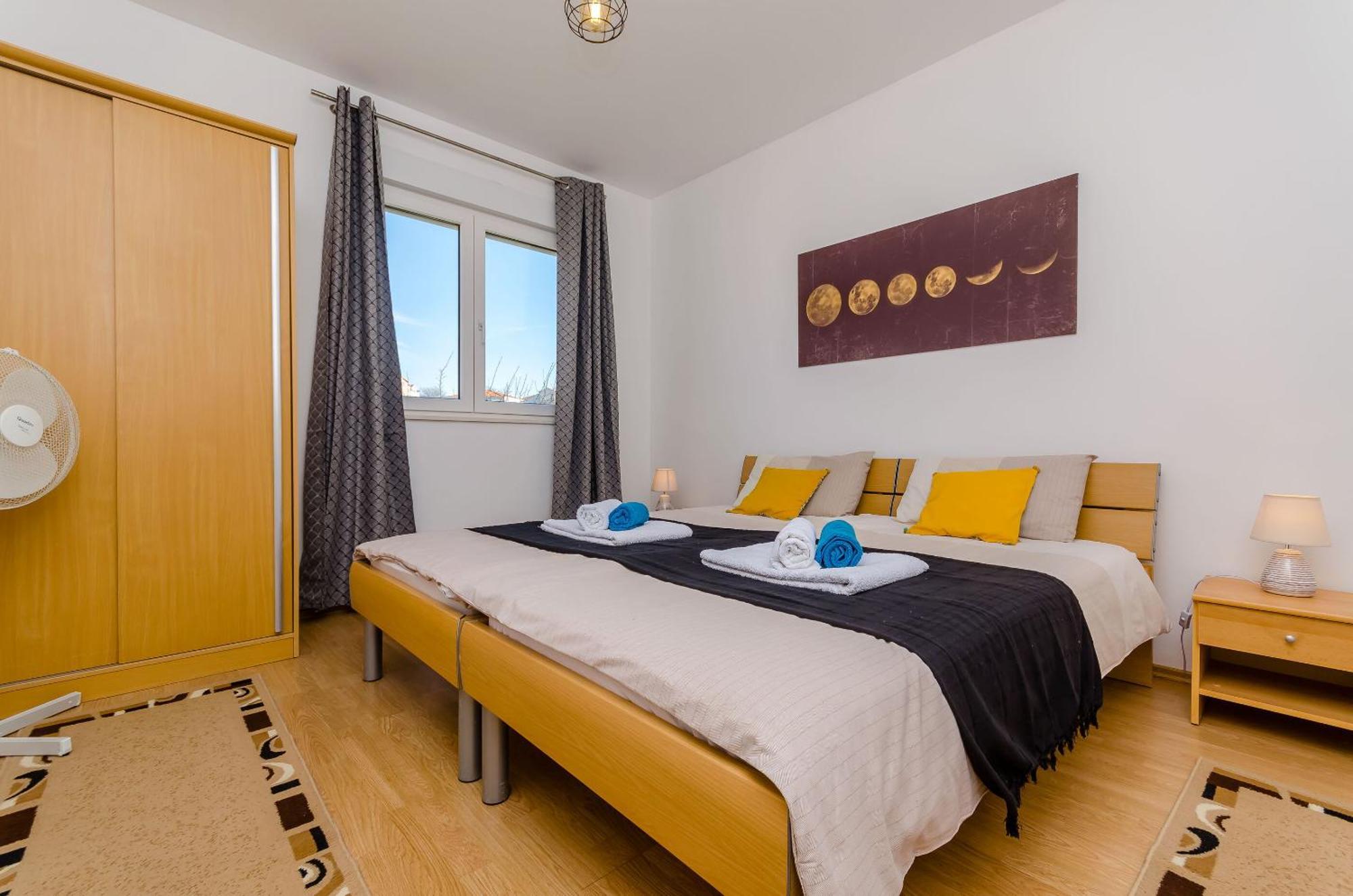 Apartment Mario Trogir Exterior photo